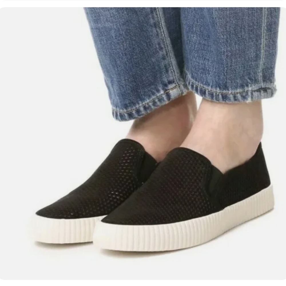 Frye Black Camille Leather Perforated Slip On Shoe, Size 8